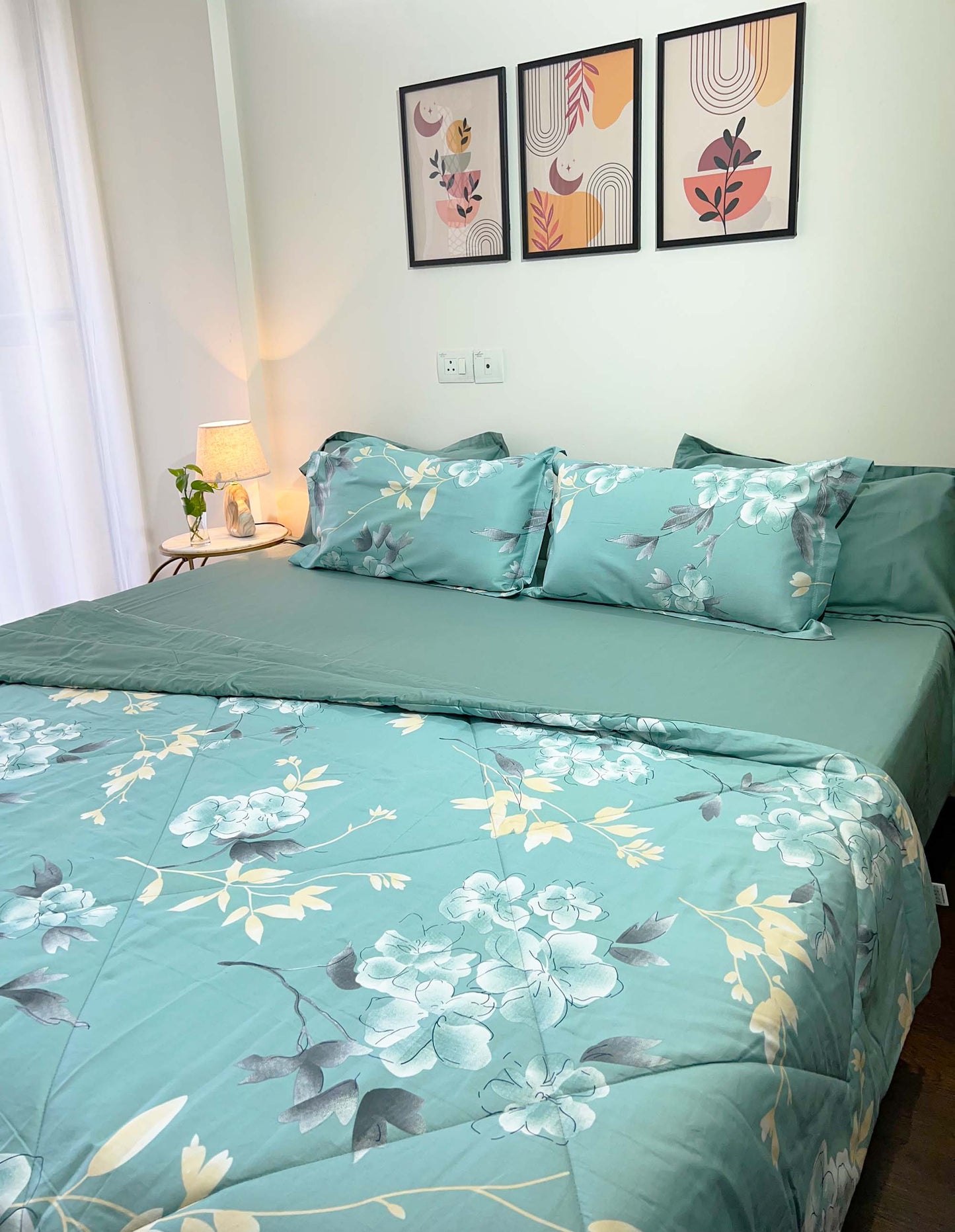 Blossoms - Bedding 6 PC Set - Bedsheet | Comforter