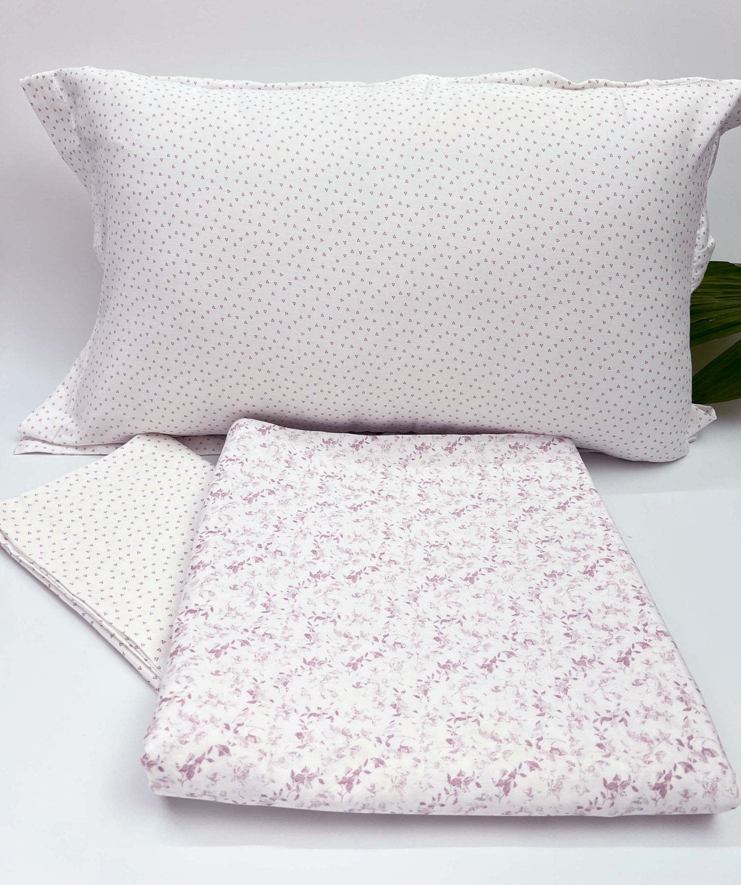 Pink Affair - 300TC Superior Cotton, King Size Bedsheet Set